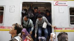 KRL Anjlok di Dekat Stasiun Kampung Bandan, Proses Evakuasi 5 Jam