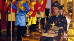 Kesultanan Deli Berikan Gelar Bangsawan Tertinggi kepada Presiden Jokowi