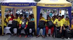 Puluhan Penyandang Tuna Netra Ikut Lomba Menyanyi saat CFD di Jakarta