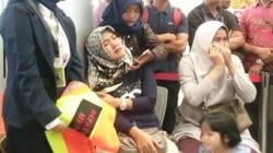 Keluarga Penumpang Lion Air Jatuh Menangis Histeris di Pangkal Pinang