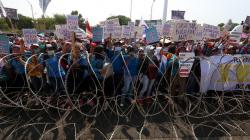 Ratusan Pekerja Tolak Kenaikan Tarif Cukai Rokok secara Drastis