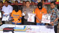 Tim Saber Pungli OTT Kepala Dinas Dukcapil Jember