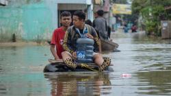 Sungai Citarum Meluap, Kampung Bojong Asih Terendam Banjir 1,5 Meter