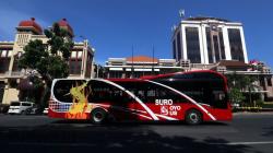 Keliling Kota Surabaya dengan Suroboyo Bus, Bayar Pakai Sampah Plastik