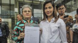 Ajukan Justice Collabolator Kasus Century, Keluarga Budi Mulya Datangi KPK