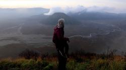 Menikmati Indahnya Gunung Bromo dari Bukit Cinta