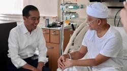 Presiden Jokowi Jenguk Ustaz Arifin Ilham di RSCM