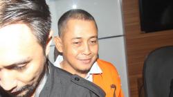 Senyum Penyebar Hoaks 7 Kontainer Surat Suara Tercoblos