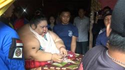 Jebol Jendela Rumah, Begini Proses Evakuasi Perempuan Berbobot 350 Kg