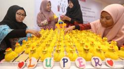 Mahasiswi UM Surabaya Buat Media Belajar Matematika dari Limbah Plastik