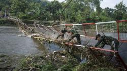 Jembatan Rusak Diterjang Banjir, Akses Dua Desa di Sleman Putus