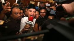 Sidang Eksepsi Ahmad Dhani Diwarnai Kericuhan