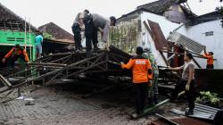 Dampak Puting Beliung di Sidoarjo, Puluhan Rumah Rusak Parah