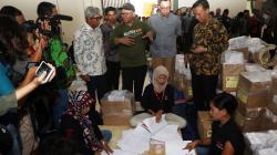 KPU Distribusi Perdana Logistik Pemilu 2019 ke Luar Negeri