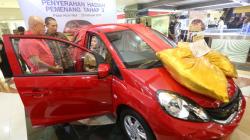 Belanja Rp100 Ribu di Pasar Atom Mall Surabaya, Pulang Bawa Honda Brio
