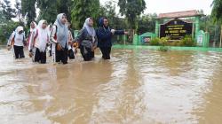 Sungai Madiun Meluap, Ratusan Rumah di Ngawi Terendam Banjir