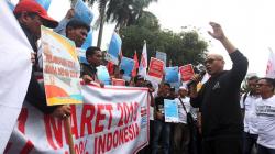 Jelang Akhir Kontrak Hutchison, Pekerja JICT Gelar Aksi di Kantor BUMN