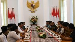 Presiden Jokowi Temui Ormas FBR di Istana Bogor