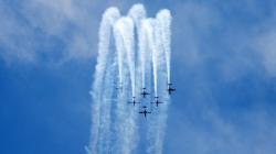 Aksi Menegangkan Tim Aerobatik Jupiter TNI AU di Langit Malaysia