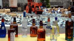 Kejari Tanjung Perak Surabaya Musnahkan 50.664 Botol Miras Ilegal