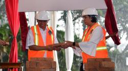 Kemenkeu dan OJK Ground Breaking Gedung Indonesia Financial Center