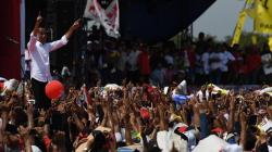 Jokowi Sapa Ribuan Pendukung saat Kampanye Terbuka di Cirebon