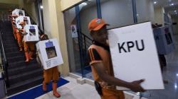 KPU Jakarta Pusat Mulai Distribusikan Logistik Pemilu ke 481 TPS