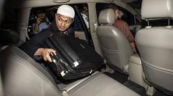 Geledah Ruang Kerja Mendag Enggartiasto Lukita, KPK Bawa 3 Koper