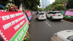 KPU Kebanjiran Karangan Bunga Dukungan sebagai Penyelenggara Pemilu