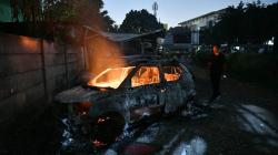 Mobil-Mobil di Asrama Brimob Petamburan Hangus Dibakar Massa
