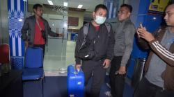 Geledah Kantor Imigrasi Mataram, KPK Bawa 2 Koper Dokumen