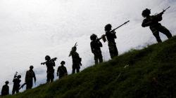 Melihat Prajurit Raider TNI AD Latihan Menembak di Aceh