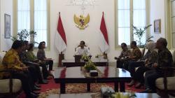 Presiden Jokowi Bertemu Pansel Capim KPK di Istana Merdeka