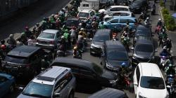 Dampak Penutupan Jalan Sekitar Gedung MK, Lalu Lintas Semrawut