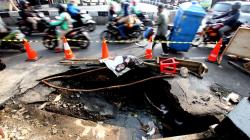 Jalan Utama Sawangan-Depok Amblas, Lalu Lintas Macet