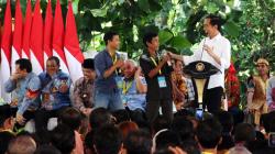 Jokowi Bagikan SK TORA dan Sertifikat Tanah kepada Warga Kalimantan
