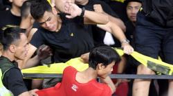 Timnas Kalah 2-3, Suporter Indonesia Berusaha Serang Suporter Malaysia