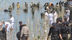 Polres Kulonprogo Tanam Mangrove Cegah Abrasi di Pasir Mendhit<