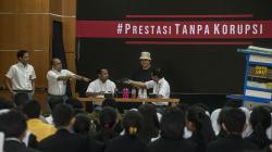 Gaya Tiga Menteri Tampil pada Drama Prestasi Tanpa Korupsi di SMKN 57