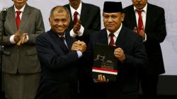 Agus Rahardjo Serahkan Jabatan Ketua KPK kepada Firli Bahuri