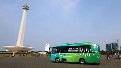 Mengisi Liburan dengan Menjajal Bus Listrik Gratis di Kawasan Monas