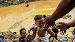 Takut Banjir Bandang Susulan, Kampung Cinyiru Lebak Dikosongkan<