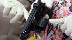 Bandar Narkoba Bawa Senjata Api agar Percaya Diri Jual Pil Double L di Surabaya