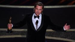 Ekspresi Brad Pitt Jadi Aktor Pendukung Terbaik Oscar 2020
