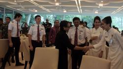Menlu Sambut Tim Evakuasi WNI dari Wuhan
