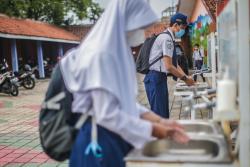 Pembelajaran Tatap Muka di Bogor, Orangtua Tak Perlu Paksa Anak Masuk Sekolah