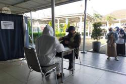 Tes Acak Rapid Antigen di Stasiun Bogor, Bila Positif Dilarang Naik KRL
