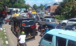 Cirebon Macet, Antrean Panjang Terjadi di Sejumlah Titik