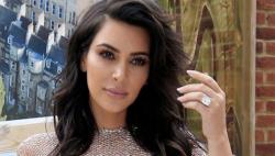 Kim Kardashian Nangis Lihat Video Seksnya dengan Ray J Dilihat sang Anak