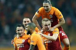 Hasil Liga Europa 2021/2022, Lazio vs Galatasaray: Strakosha Blunder, Aquilotti Keok 0-1